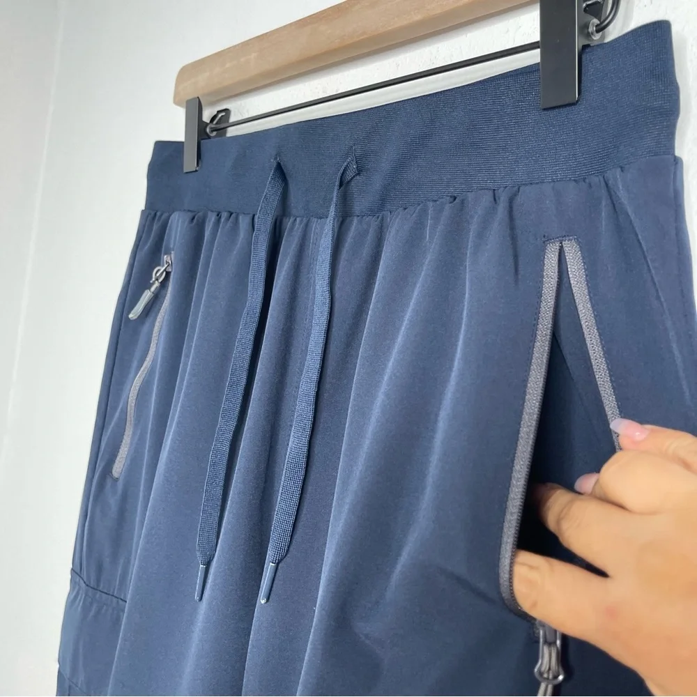 LIBIN Navy Blue Cargo Hiking Capri Pants Size M 2000’s Sporty Retro